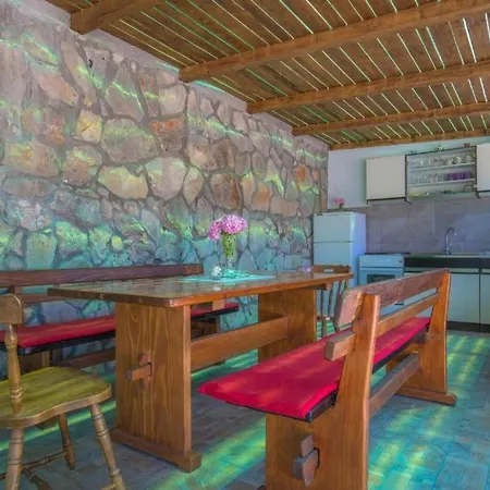 Family Friendly House With A Swimming Pool Vadalj, Primosten - 21379 Vadalj