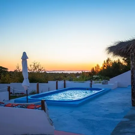 בית נופש Family Friendly House With A Swimming Pool Vadalj, Primosten - 21379 *